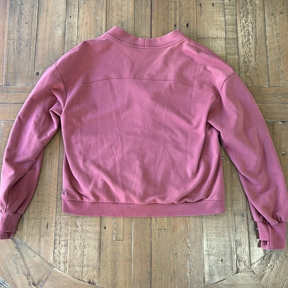 Athleta rose snap